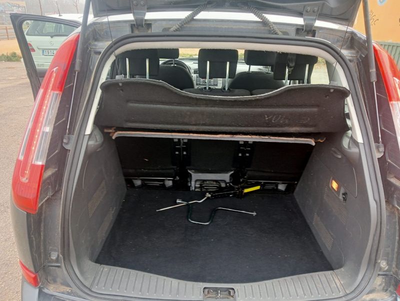 Ford C-MAX 2010 - foto 1