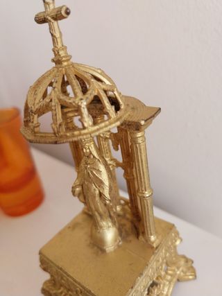 Statuetta in metallo