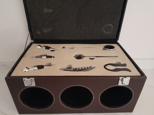 SET DE VINOTECA Y ACCESORIOS