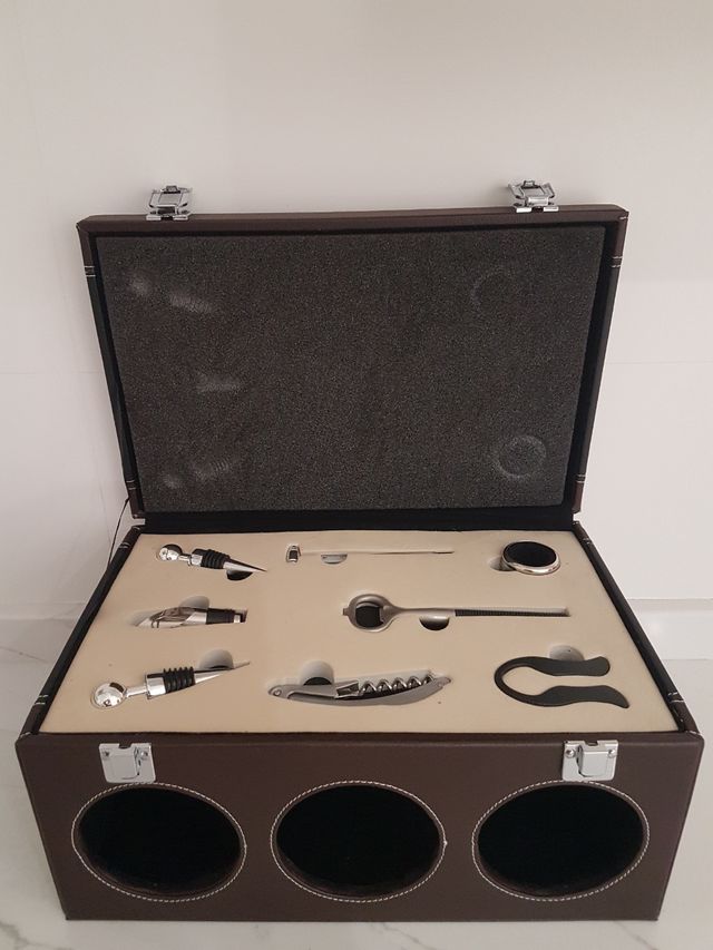 SET DE VINOTECA Y ACCESORIOS