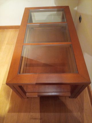 Mesa auxiliar de salón