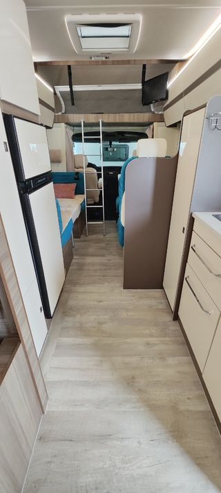 Alquiler autocaravana 7 plazas