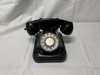 Teléfono antiguo de rueda