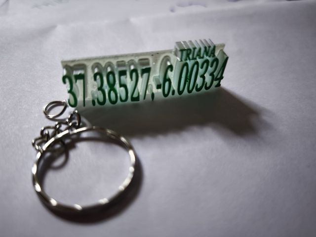 Se personalizan llaveros