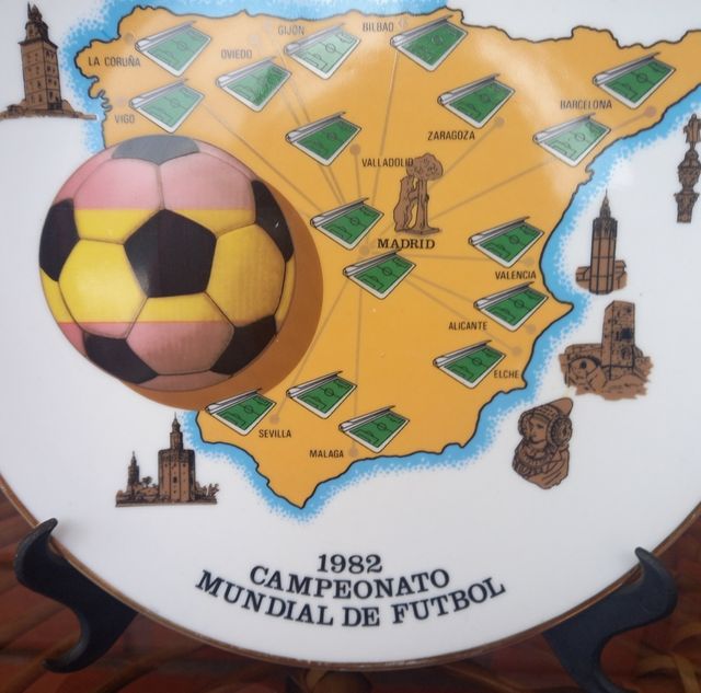 Plato Mundial 1982 Vintage