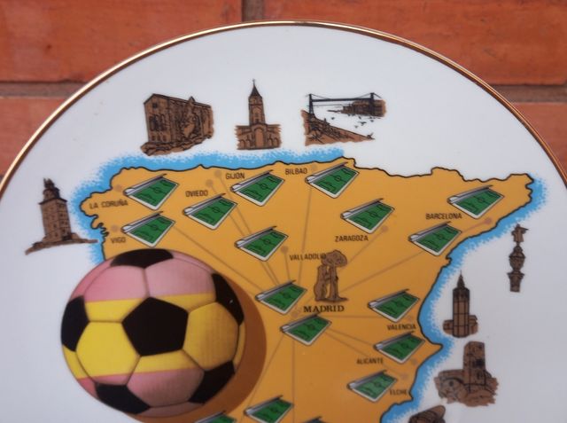 Plato Mundial 1982 Vintage