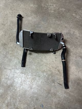 Tmax 2022 radiador con manguitos 