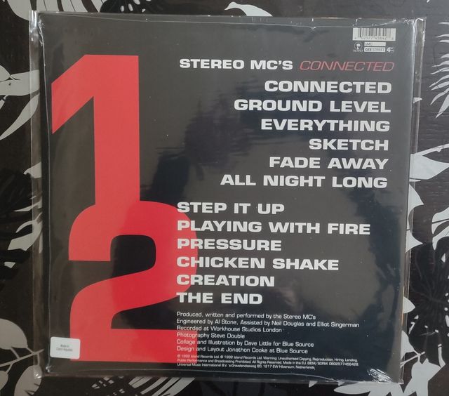 Stereo mc's connected