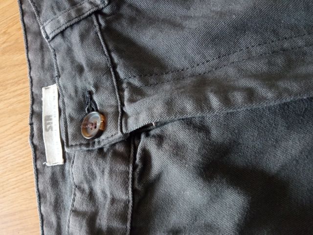 Pantalón cargo Stradivarius talla 34