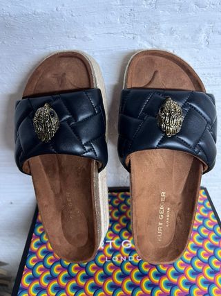 ZUEVO MULE KURY GEIGER NUEVO  con caja T.38 piel