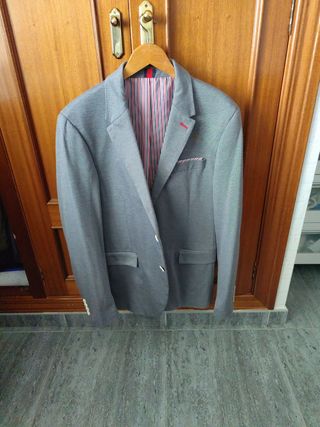 Americana gris