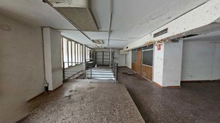 Local comercial en venta en Santa Eulàlia en Hospitalet de Llobregat, L´