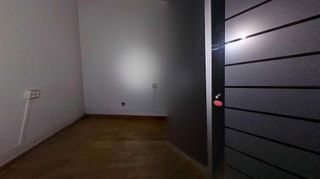 Local comercial en venta en Santa Eulàlia en Hospitalet de Llobregat, L´