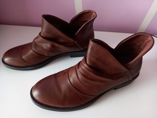 Stivaletti finta palle marrone