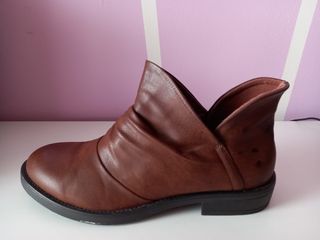 Stivaletti finta palle marrone