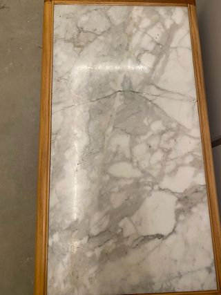 Mesa inglesa de madera y marmol 