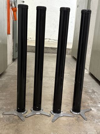 Gambe regolabili per tavolo o mensola