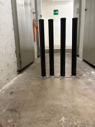 Gambe regolabili per tavolo o mensola