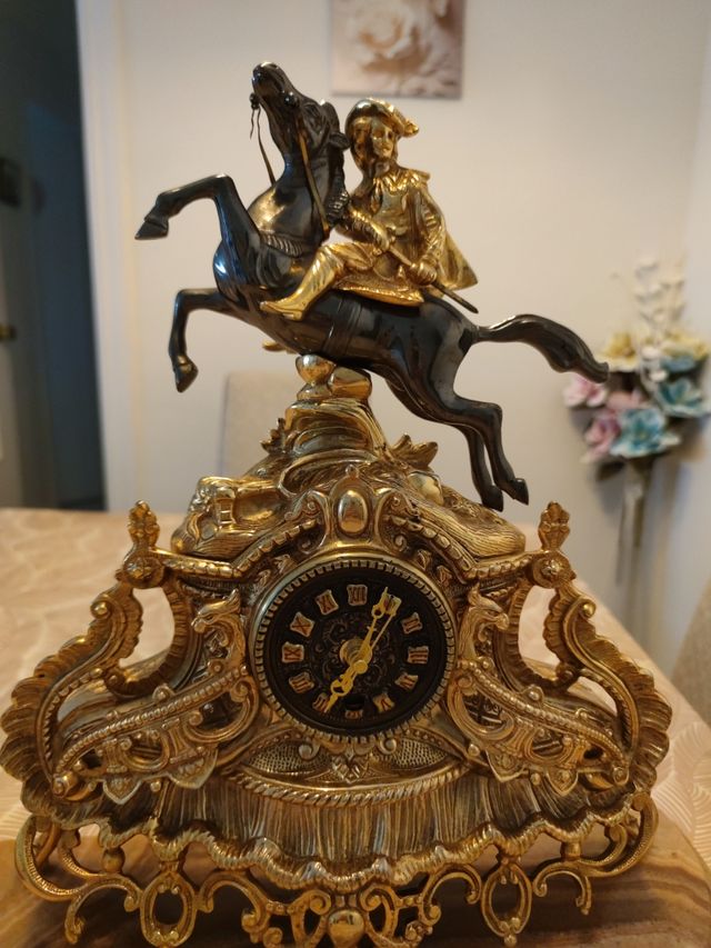 Reloj antiguo de bronce sobremesa marmol