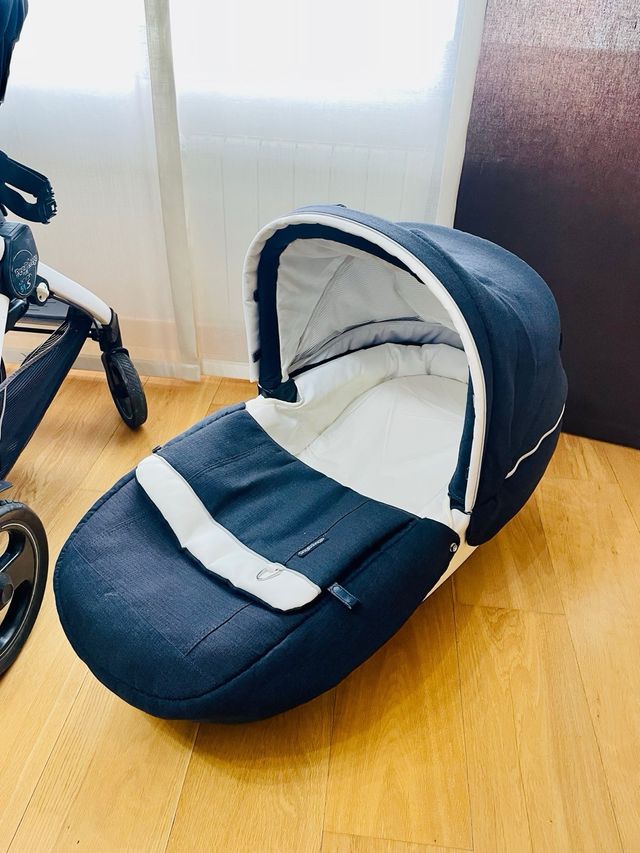 Set PEG PEREGO: Carrito Maxicosi Capazo Isofix...