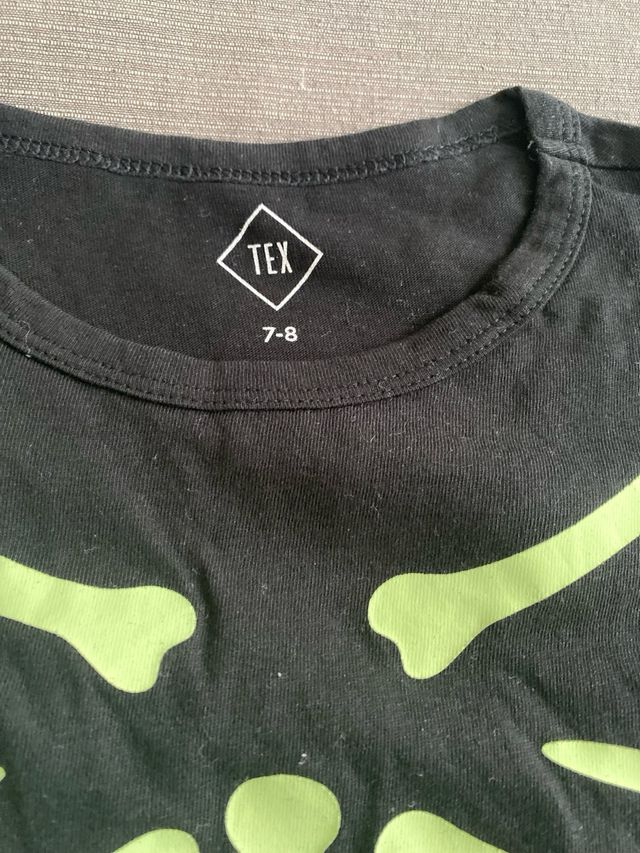 Camiseta Hallowen fluorescente