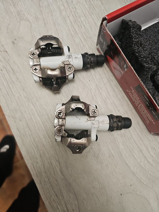 Pedales automaticos shimano