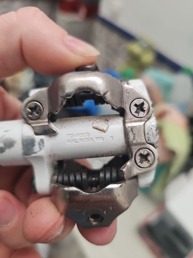 Pedales automaticos shimano