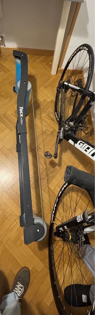 Rodillo rulo entrenamiento bici Tacx Antares