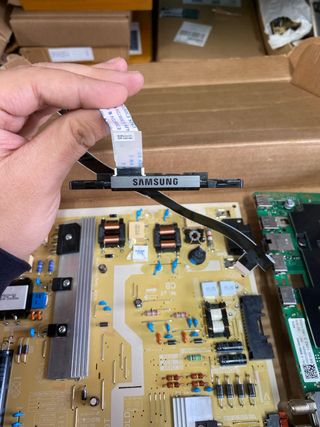 Despiece completo QE50Q67AAU samsung