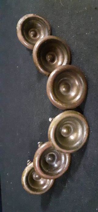 6 Pomos bronce macizo. Tiradores antiguos.