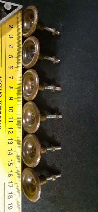 6 Pomos bronce macizo. Tiradores antiguos.