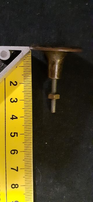 6 Pomos bronce macizo. Tiradores antiguos.