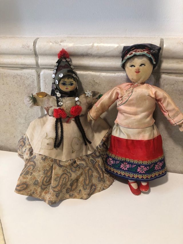 2 muñecas una asiatica otra turca hechas a mano