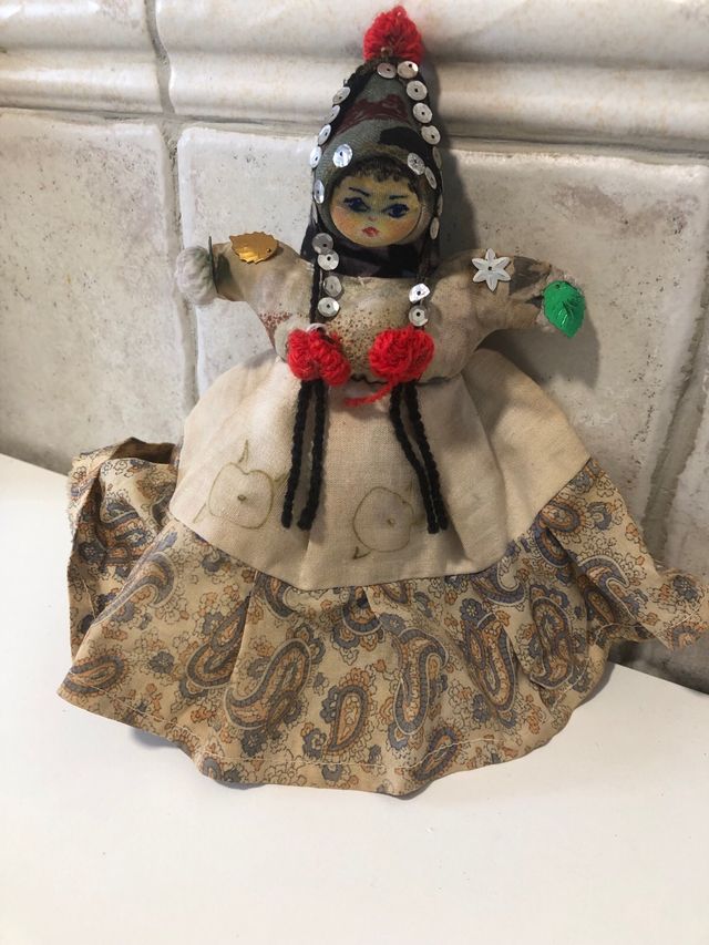 2 muñecas una asiatica otra turca hechas a mano