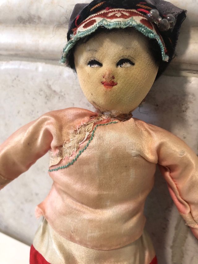 2 muñecas una asiatica otra turca hechas a mano