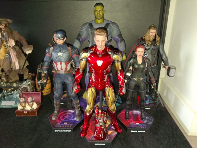 Hot toys vengadores endgame