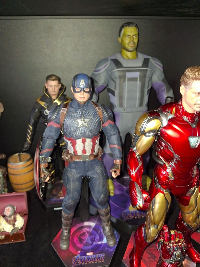 Hot toys vengadores endgame