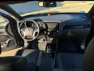 Mitsubishi Outlander PHEV 2019