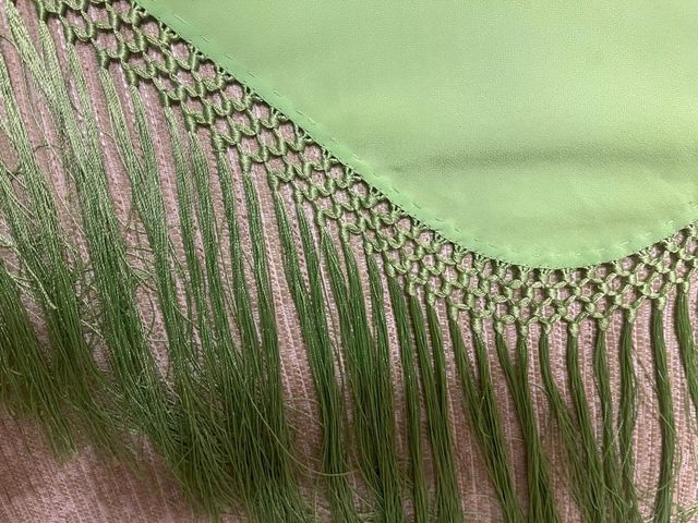 Mantoncillo de flamenca  mujer