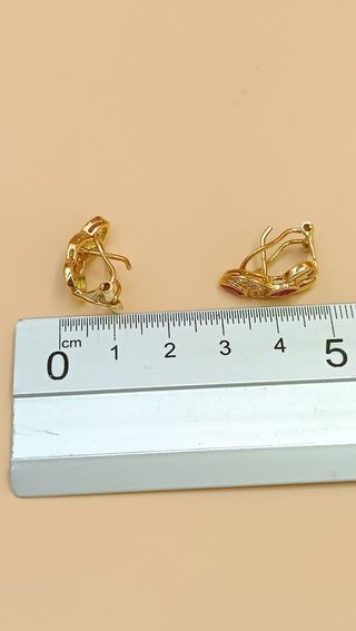 Pendientes de oro de 18kt.