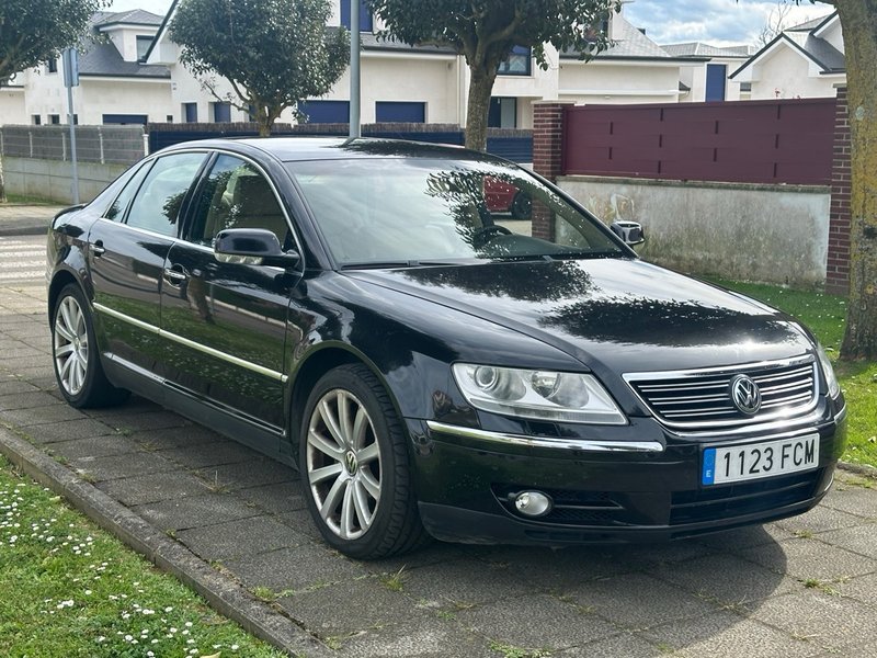 Volkswagen Phaeton 2006 - foto 1