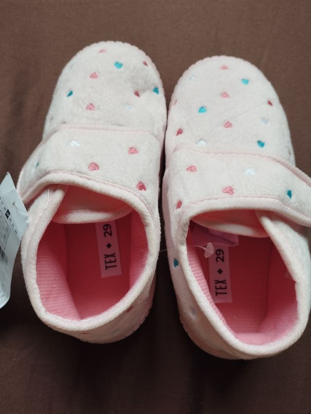 Zapatillas casa bota nueva niña.T.29.