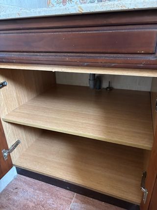 Urge vender Muebles pino baño