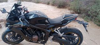 Honda CBR 650 r