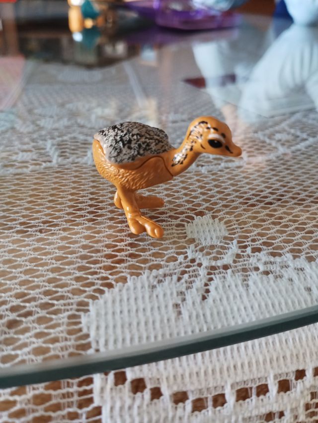 Kinder Natoons avestruz