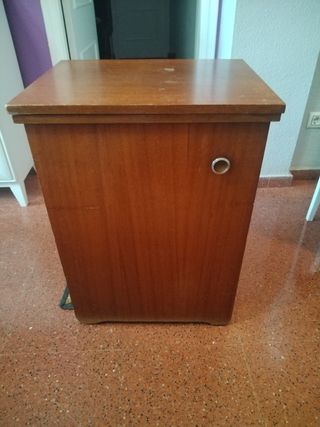 Máquina de coser antigua Alfa