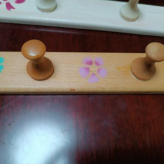 Lote Percheros de pared pintados a mano