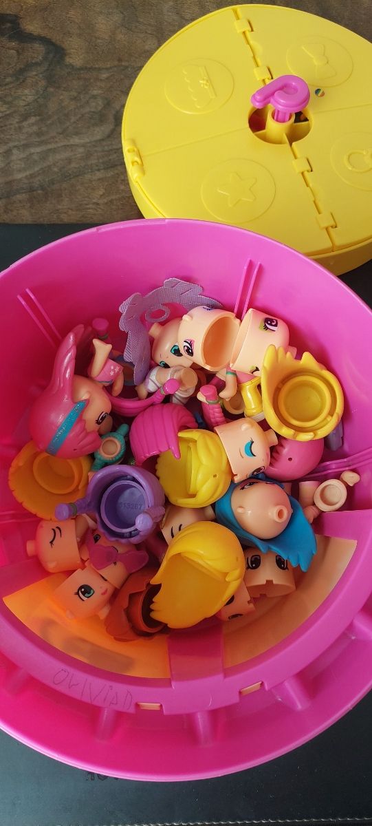 Cabeza Pinypon llena de accesorios