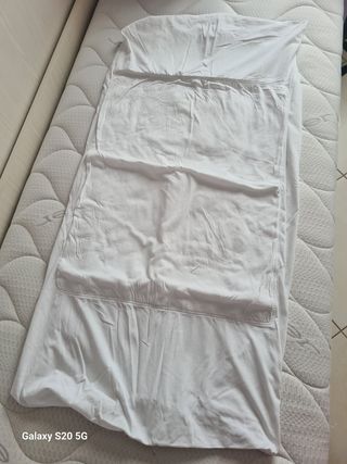 Coppia lenzuola con angoli protezione