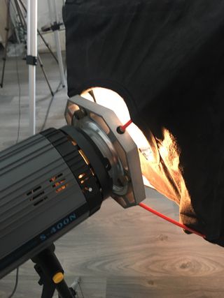 Flash de estudio con ventana softbox